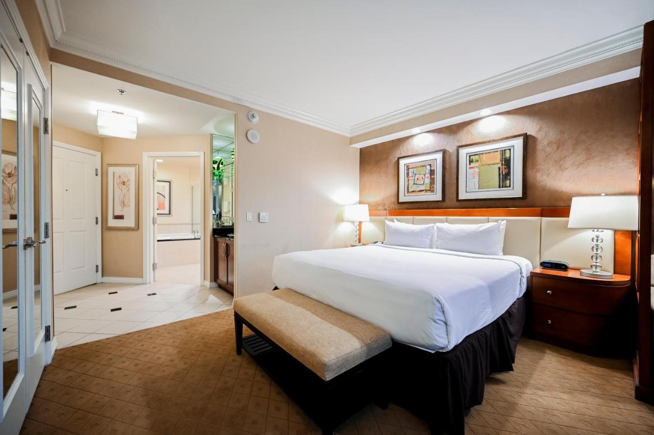 Penthouse Suite With Strip View At The Signature At Mgm Grand Лас-Вегас Экстерьер фото